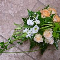 Bouquet de mariée retombant,roses saumon
